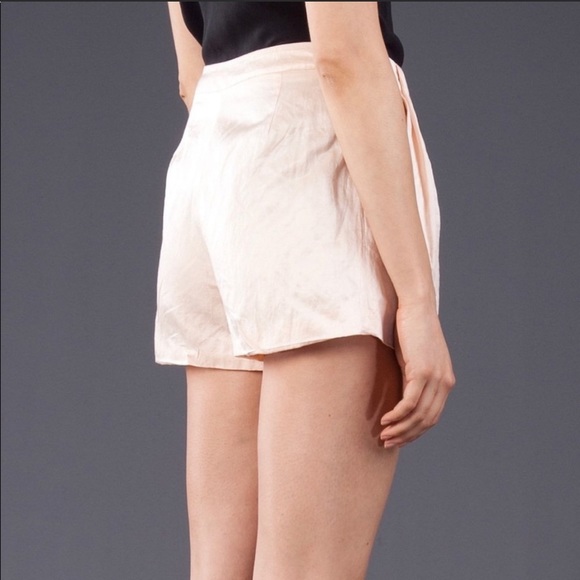 ELIZABETH AND JAMES PEAW RUMPLED STEVIE SHORT Size 10 - Picture 3 of 14